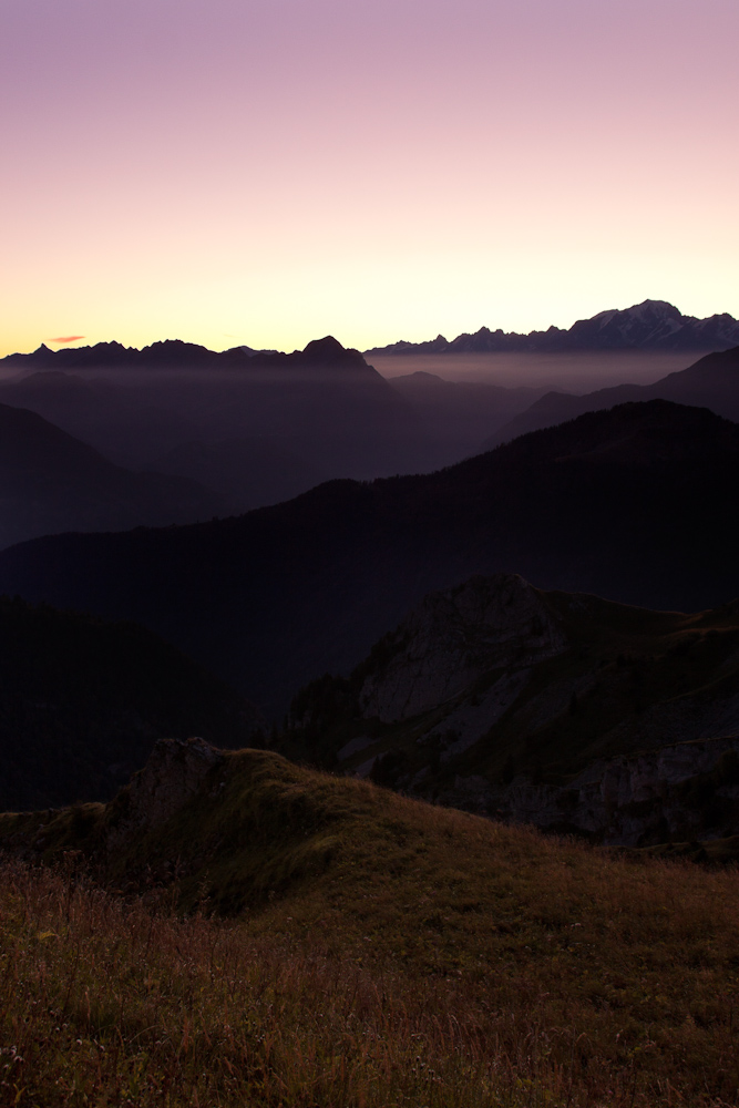 Aube sur le Mont Blanc depuis la crête de Charbonnet