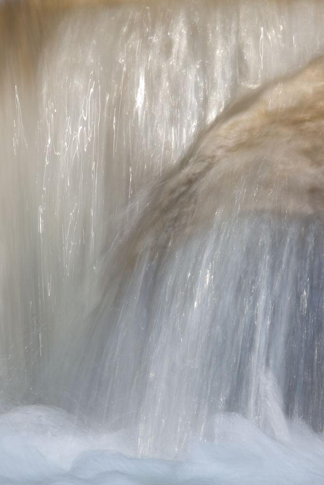 Chute d'eau impressionniste