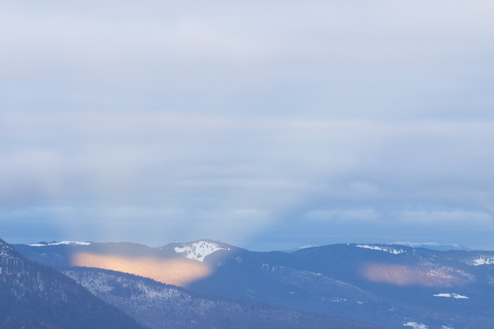 Trouees lumineuses sur le Revard