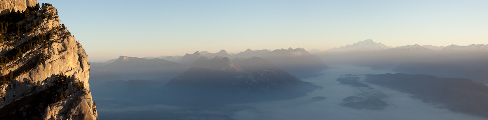 Massif des Bauges et Combe de Savoie vus de la Chartreuse