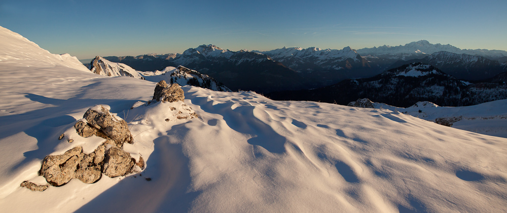 Vue de la montagne du Charbon au Mont Blanc