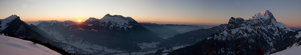 Coucher du soleil de la dent d'Arclusaz au Trélod