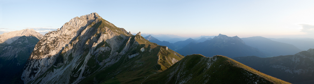 Panorama au pied du Trélod de l'Arcalod au Colombier